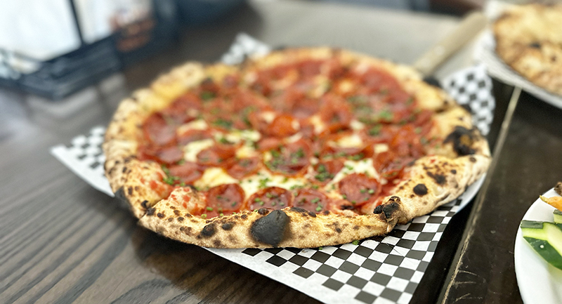 Grateful Bites Pizza Shoppe, Winnetka